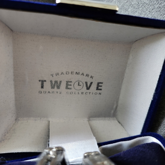 Watch and bracelet set - Picture 4 of 5